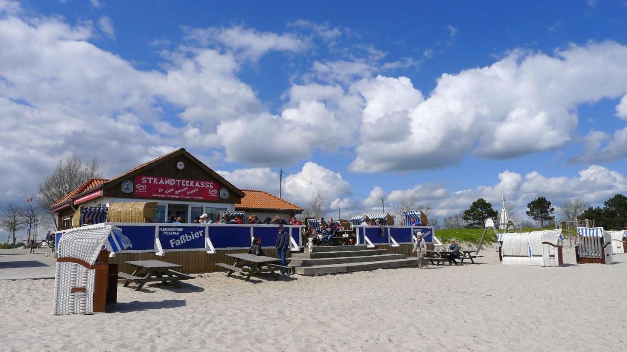 Seeblick II - Gemuetliche 60Qm - Ganzes Haus - 50M Zum Naturstrand - Mit Terrasse Und Grossem Garten Glücksburg Kültér fotó